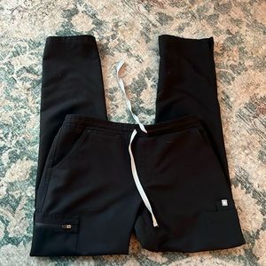 FIGS size small black Yola skinny scrub pants
